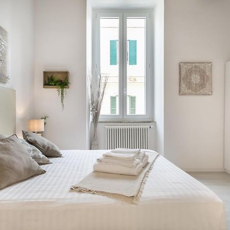 White Ostilia Guesthouse Roma Ngoại thất bức ảnh